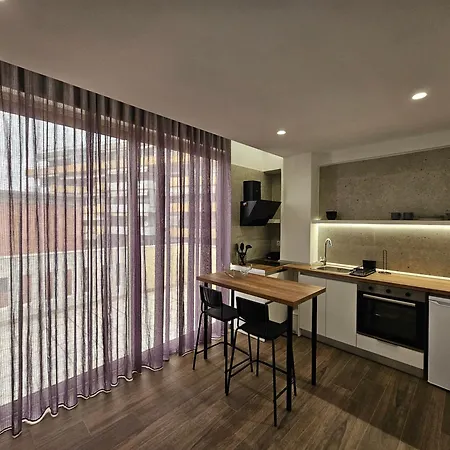 Cosy Penthouse In The City * 塞萨洛尼基
