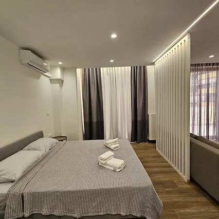 公寓 Cosy Penthouse In The City