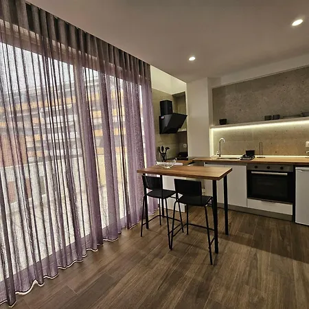 Cosy Penthouse In The City 公寓 *